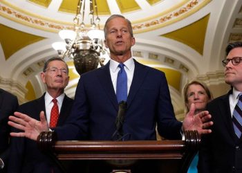 Senate set for new vote to end shutdown, but gridlock over Obamacare subsidies remains