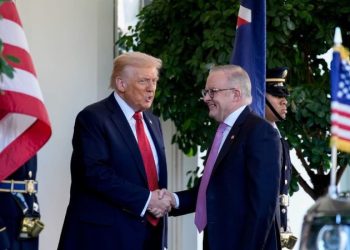 Trump tears down East Wing for $300M ballroom ahead of high-stakes China meeting