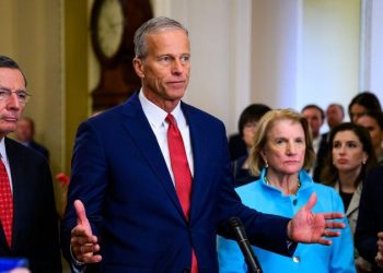 Republicans unveil key piece of shutdown puzzle in bid to reopen government