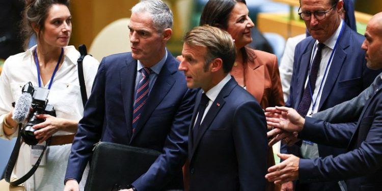 France condemns Iran protest crackdown, weighs satellite internet aid amid blackout